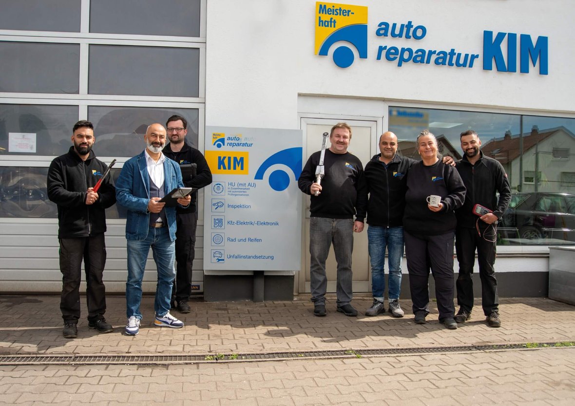 Bild für Team bei KIM Automobile in Lauf